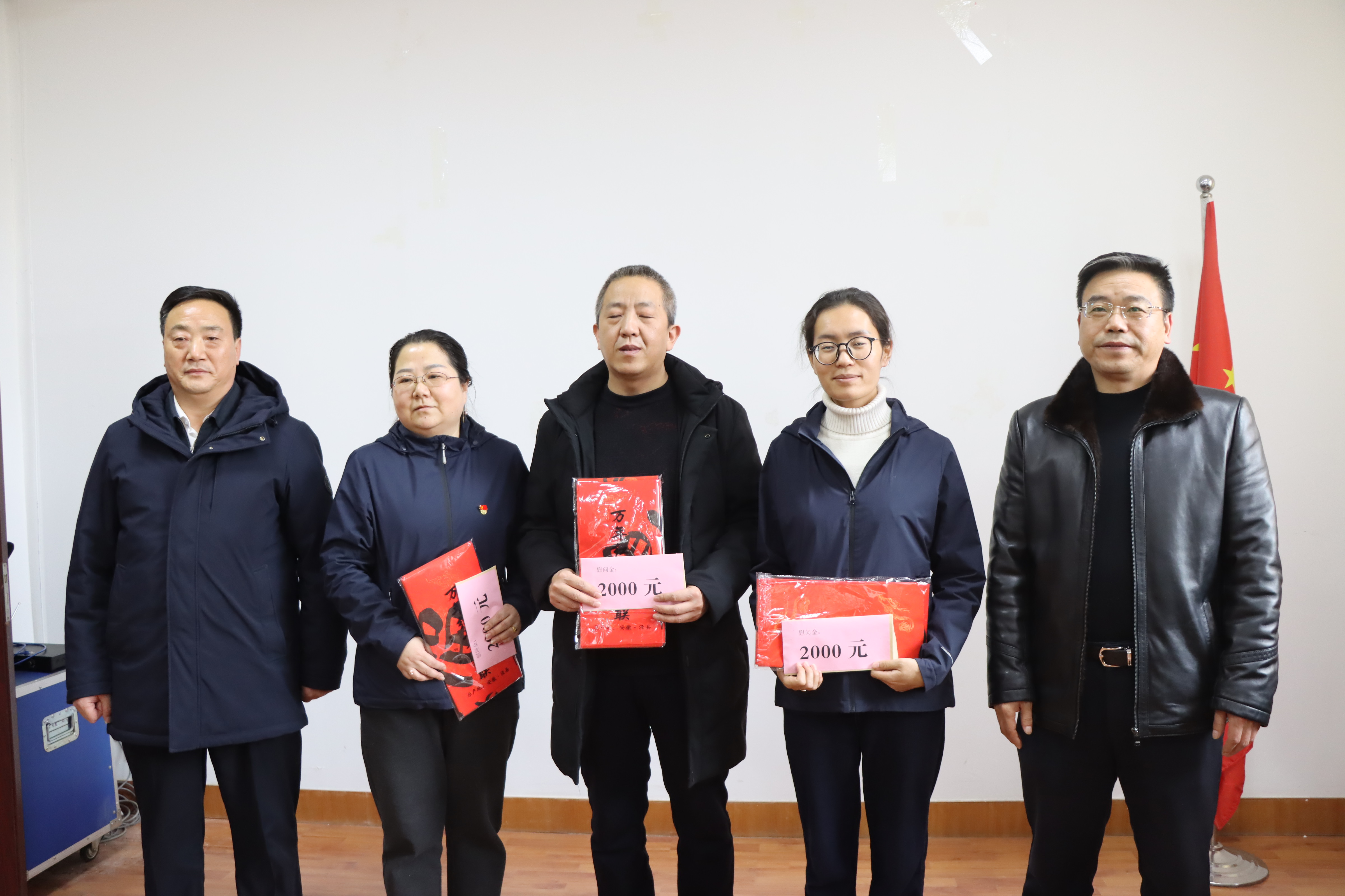 集团公司领导慰问我公司困难职工